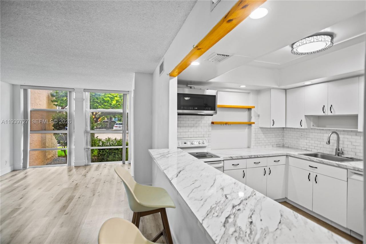 2101 Atlantic Shores Blvd , Unit 107, Hallandale Beach, FL 33009 Photo