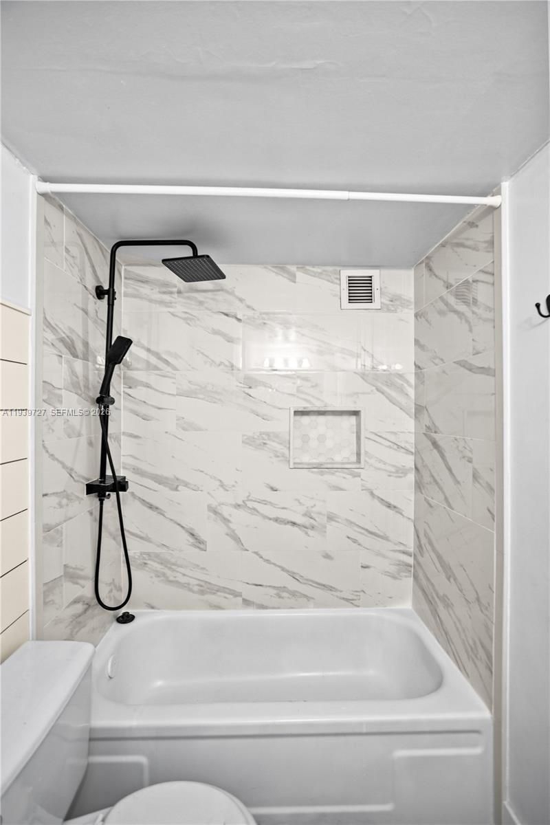 2101 Atlantic Shores Blvd , Unit 107, Hallandale Beach, FL 33009 Photo