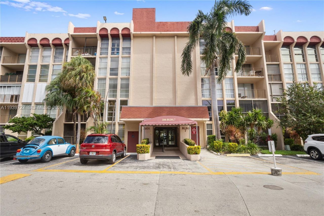 2101 Atlantic Shores Blvd , Unit 107, Hallandale Beach, FL 33009 Photo