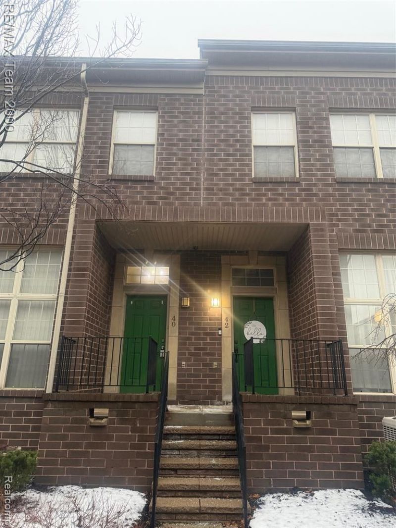 40 Georgetown Court, Dearborn, MI 48126 Main Photo