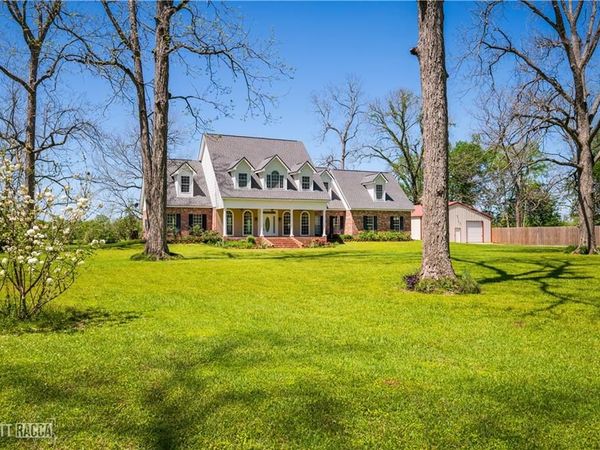 1524 PALMER CHAPEL Road, Pineville, LA 71360