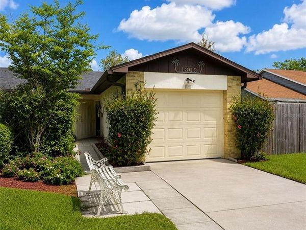 1303 CANDLEWYCK DRIVE, ORLANDO, FL 32807