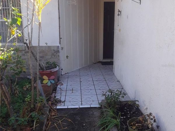 1303 CANDLEWYCK DRIVE, ORLANDO, FL 32807