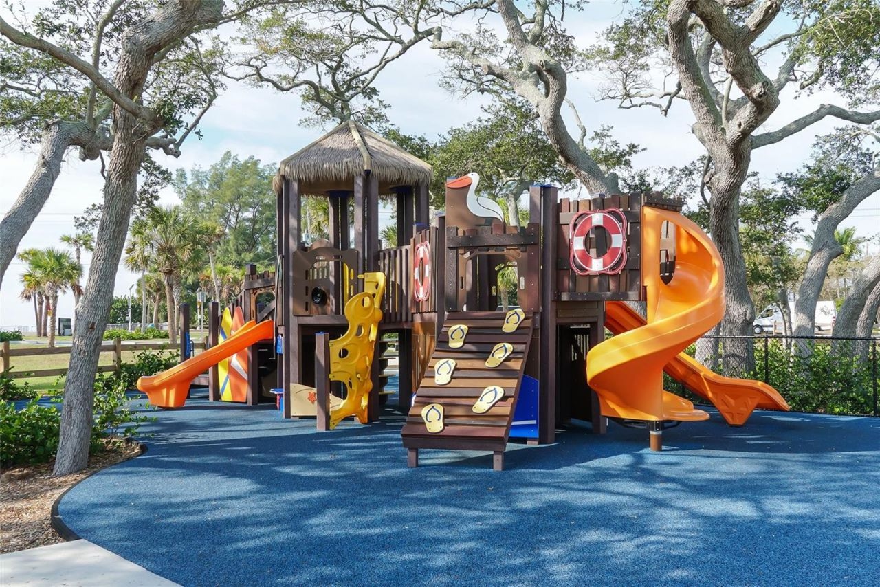 579 Bayview Drive, Longboat Key, FL 34228 Photo