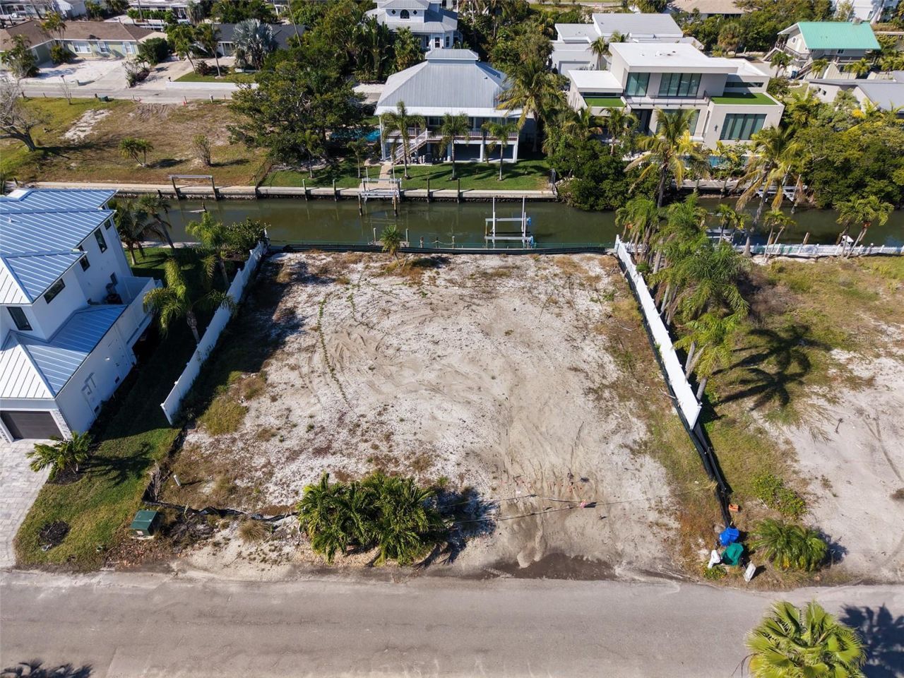 579 Bayview Drive, Longboat Key, FL 34228 Photo