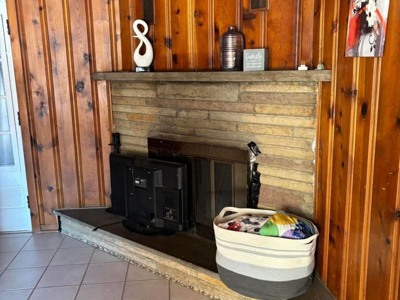 2010 Melrose Avenue, Columbus, OH 43224 Photo 17