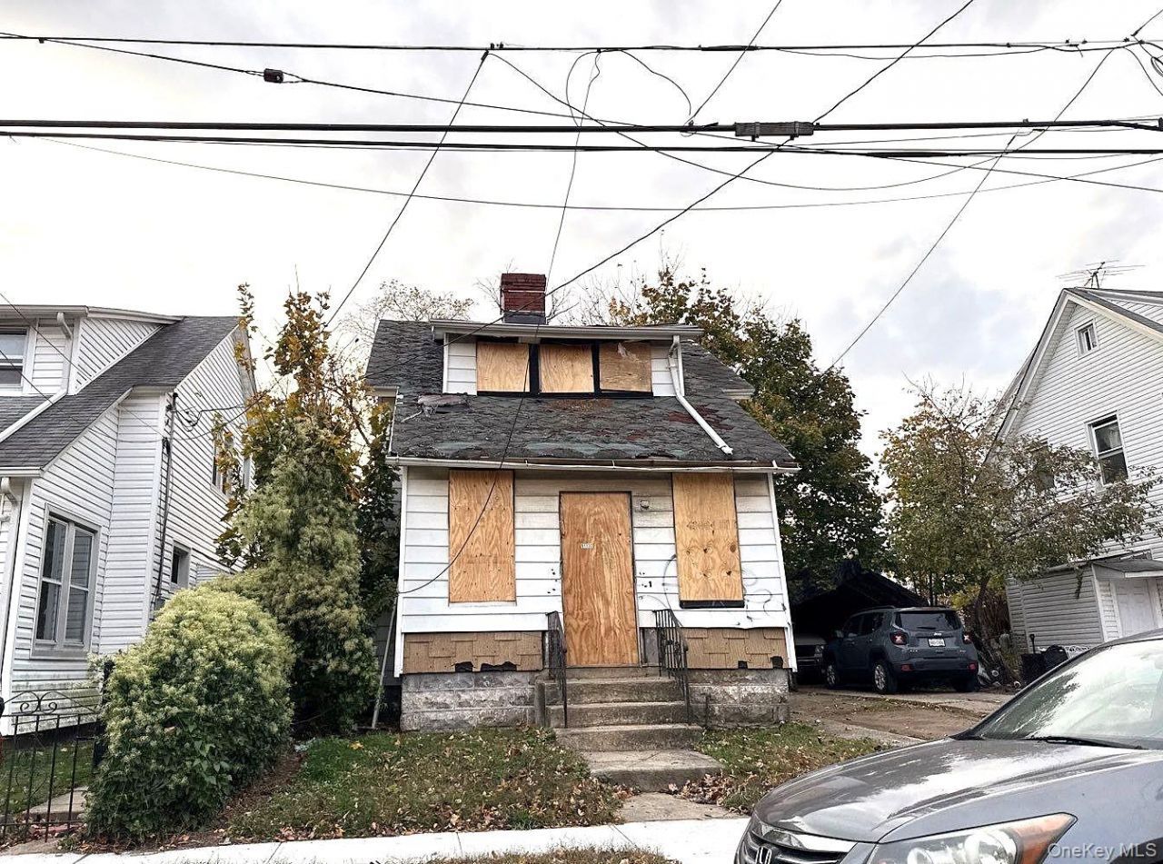 111-32 170th Street, Jamaica, NY 11433 Main Photo