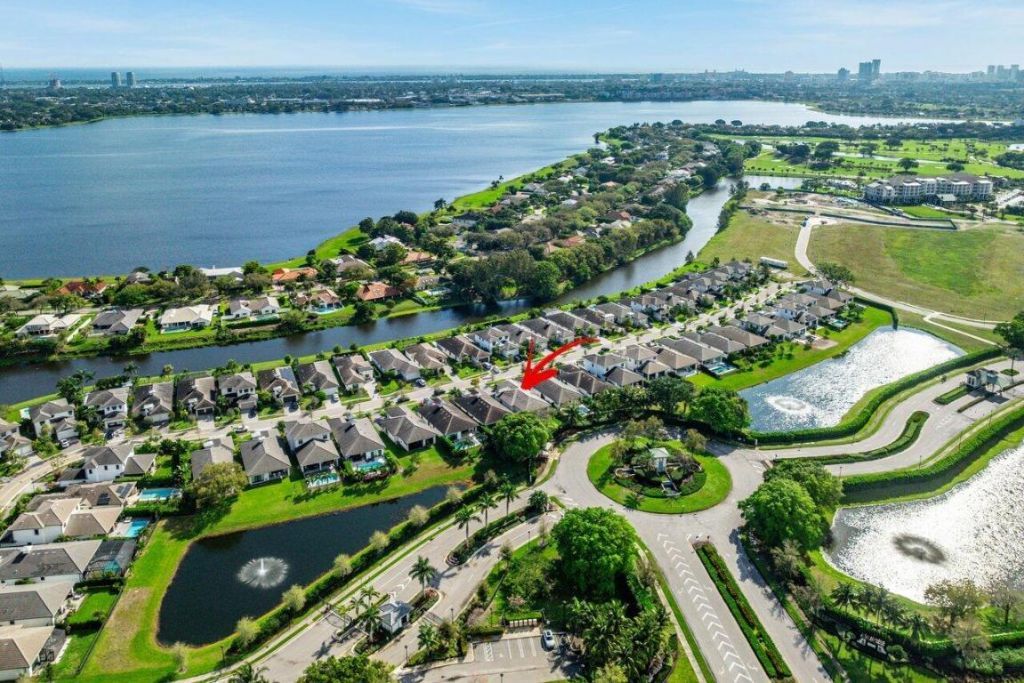 2928 Gin Berry Way, West Palm Beach, FL 33401 Photo