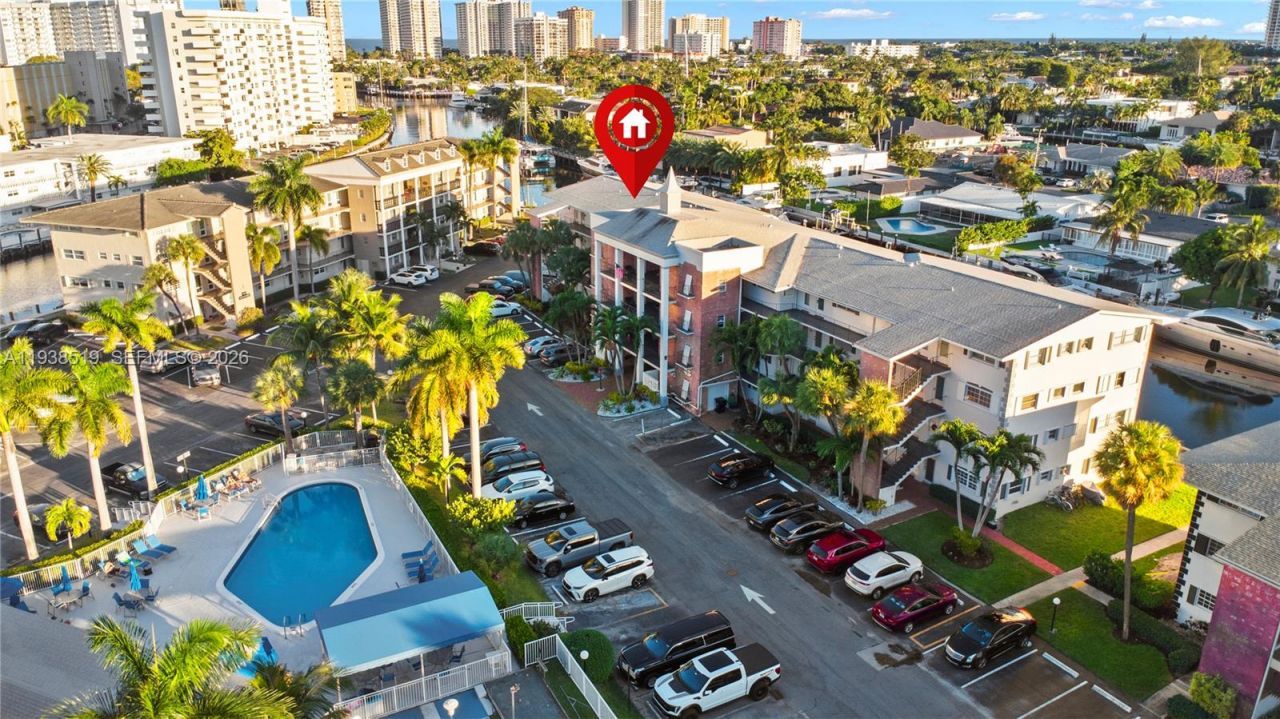 455 Paradise Isle Blvd, Unit 402, Hallandale Beach, FL 33009 Photo