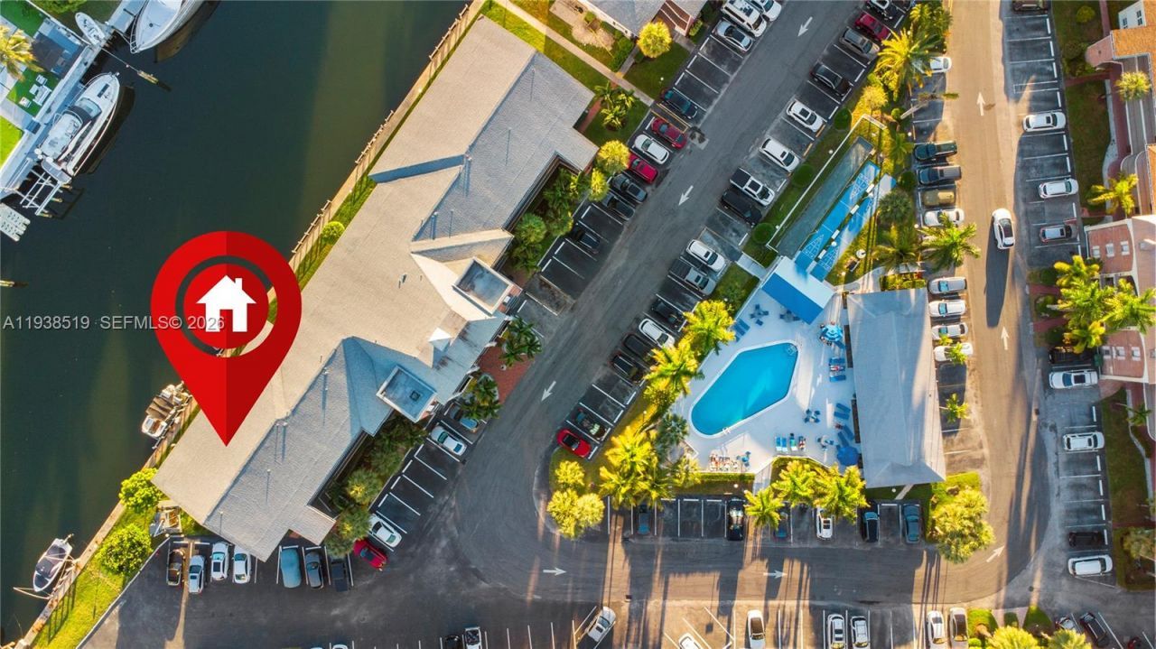 455 Paradise Isle Blvd, Unit 402, Hallandale Beach, FL 33009 Photo