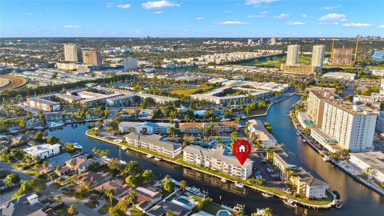 455 Paradise Isle Blvd, Unit 402, Hallandale Beach, FL 33009 Photo