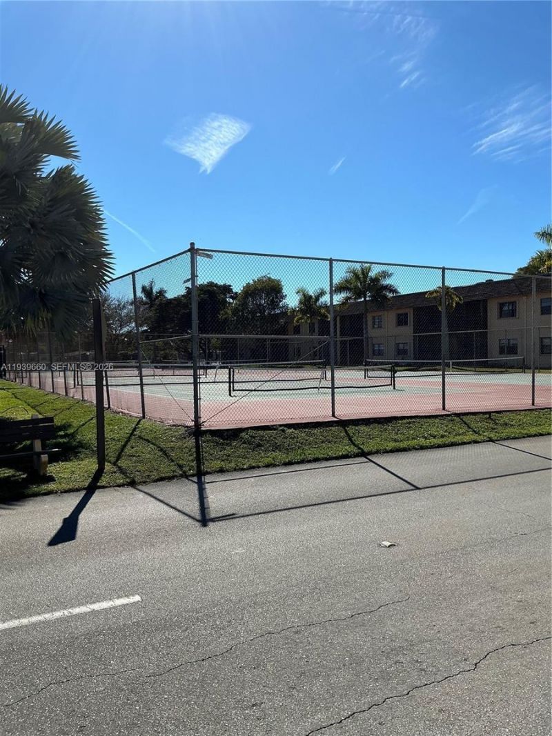 200 Ashbury Rd, Unit 203, Hollywood, FL 33024 Photo