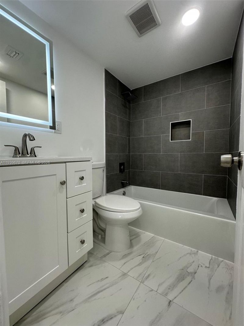 1521 NE 43rd Ct, Pompano Beach, FL 33064 Photo