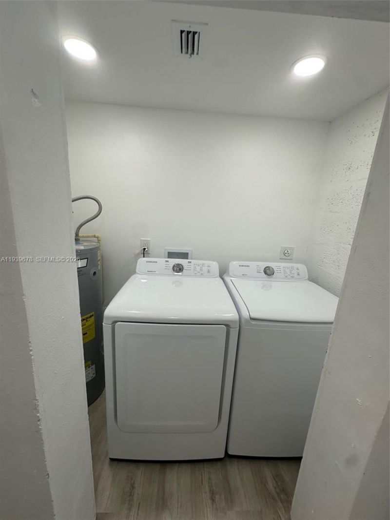 1521 NE 43rd Ct, Pompano Beach, FL 33064 Photo