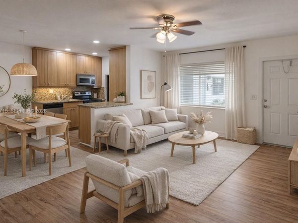 1423 Holly Heights Dr, Unit 17, Fort Lauderdale, FL 33304