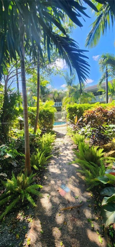 1423 Holly Heights Dr, Unit 17, Fort Lauderdale, FL 33304 Photo