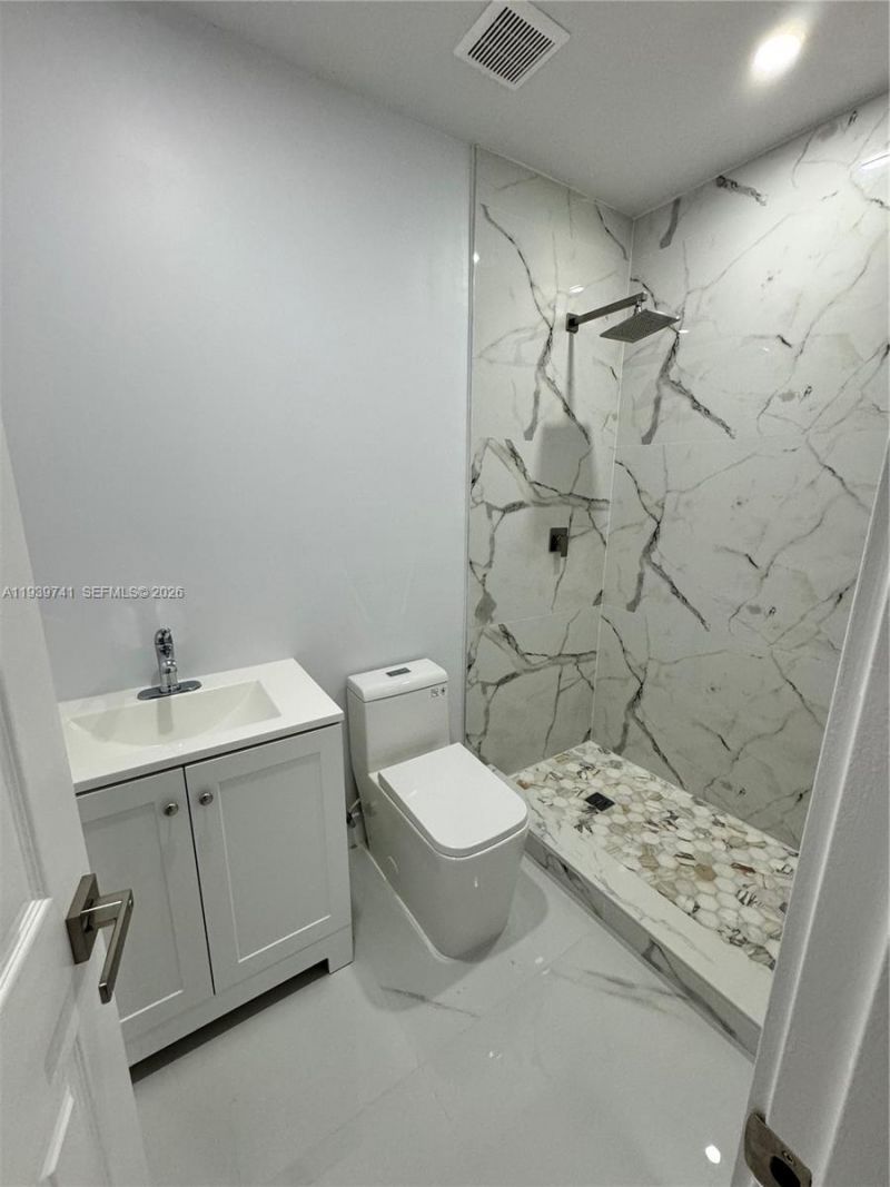 1649 NE 30th Ct , Pompano Beach, FL 33064 Photo