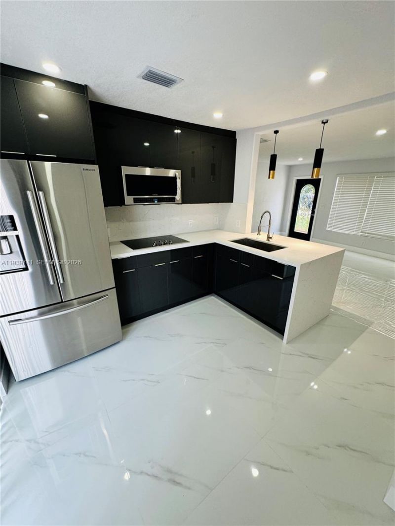 1649 NE 30th Ct , Pompano Beach, FL 33064 Photo