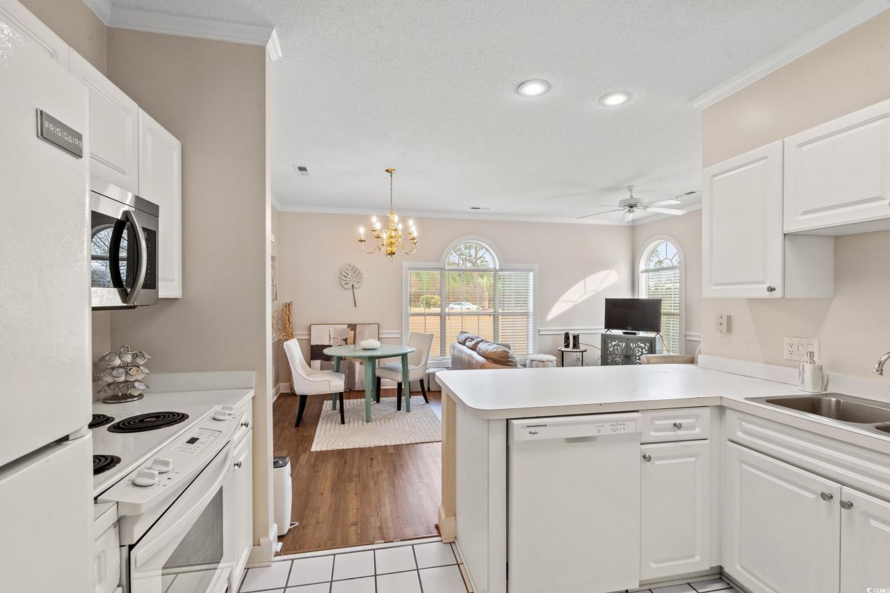 4687 Wild Iris Dr. Photo 10