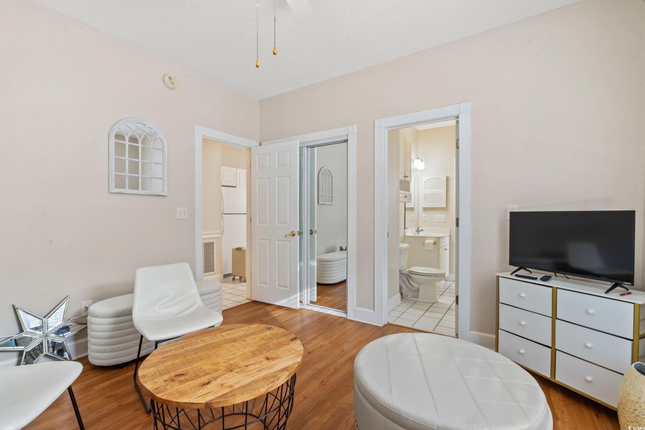 4687 Wild Iris Dr. Photo 9