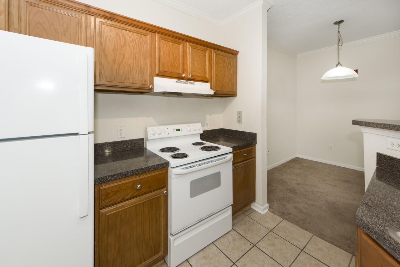 45 Sycamore Avenue Photo 8