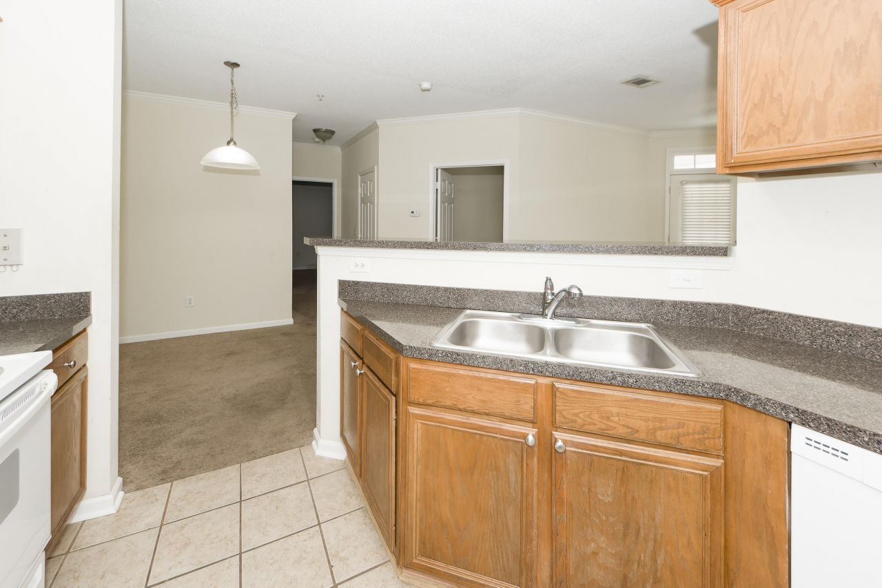 45 Sycamore Avenue Photo 9