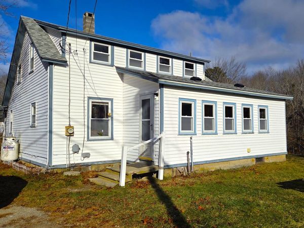 29 Porter Street, Searsport, ME 04974