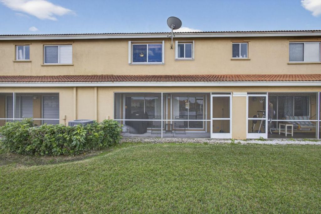 6245 Eaton Street, West Palm Beach, FL 33411 Photo