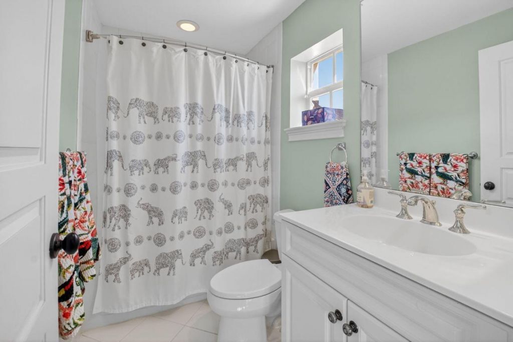 1037 W Heritage Club Circle, Delray Beach, FL 33483 Photo