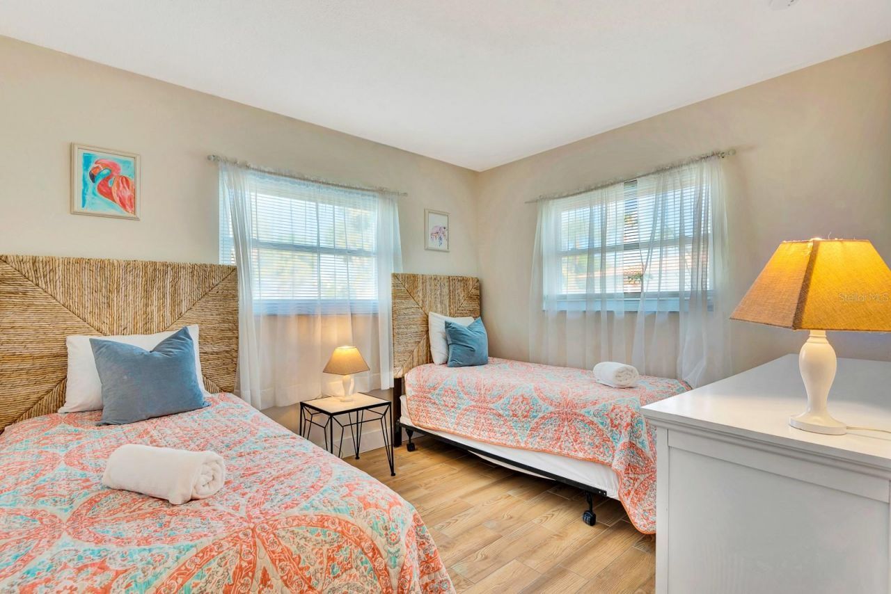 207 75th Street, Unit B, Bradenton Beach, FL 34217 Photo