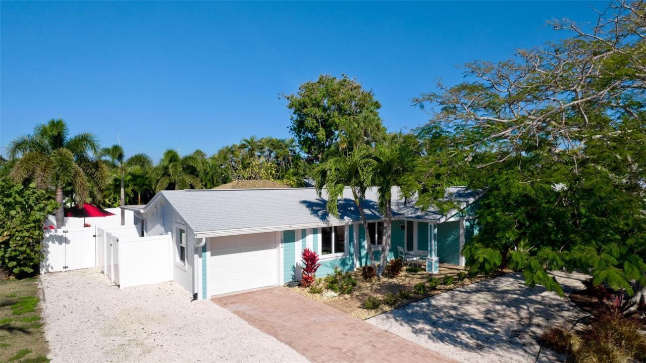 504 69th Street, Holmes Beach, FL 34217 Photo