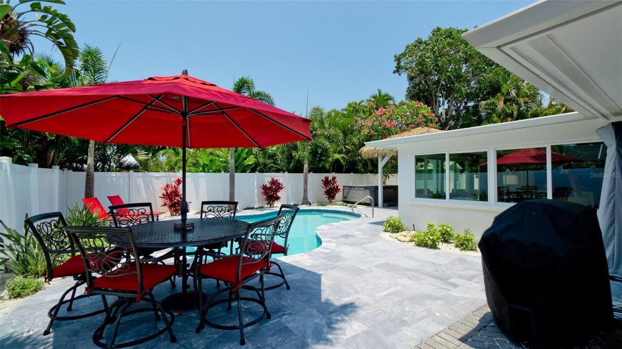 504 69th Street, Holmes Beach, FL 34217 Photo