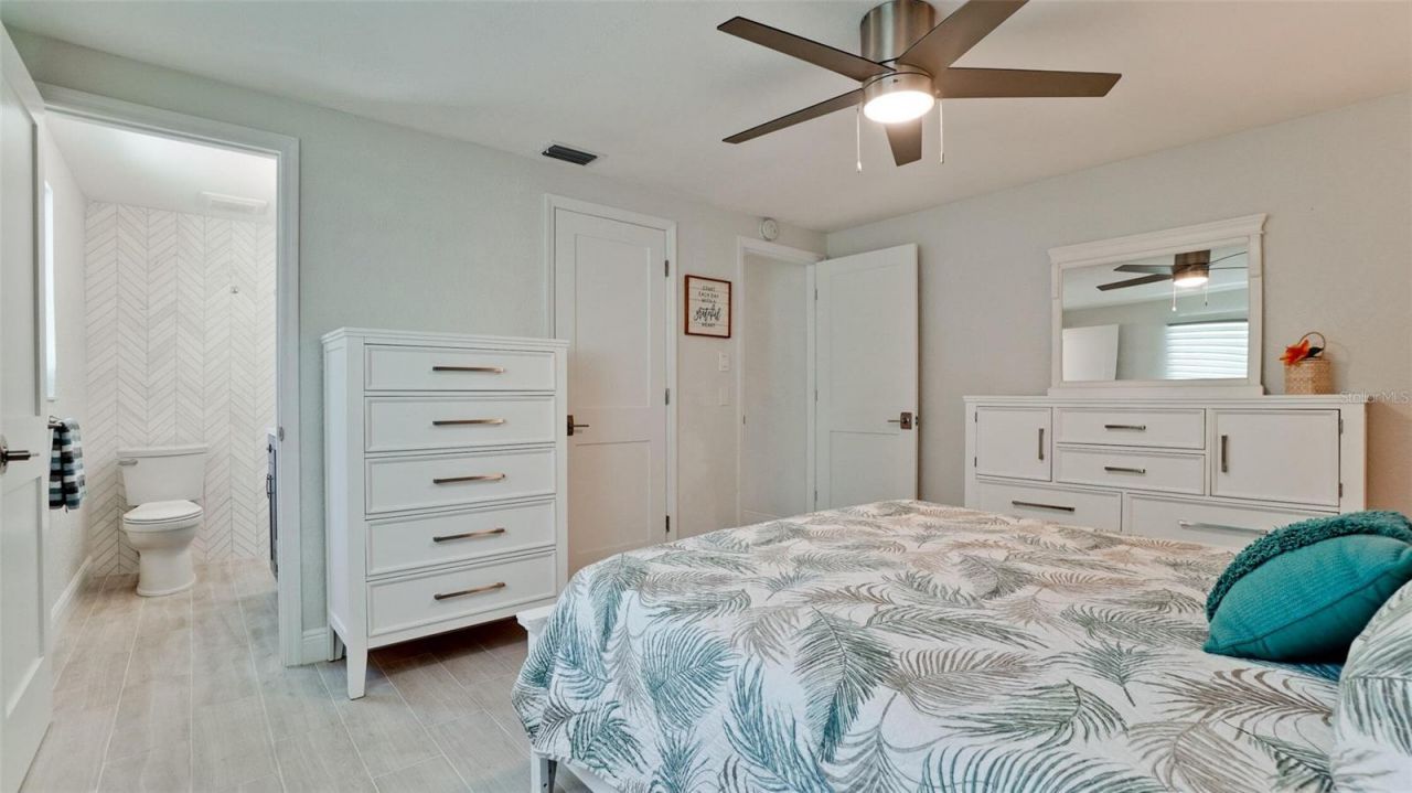 504 69th Street, Holmes Beach, FL 34217 Photo