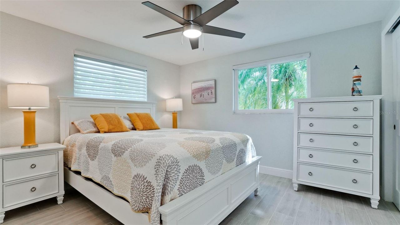 504 69th Street, Holmes Beach, FL 34217 Photo