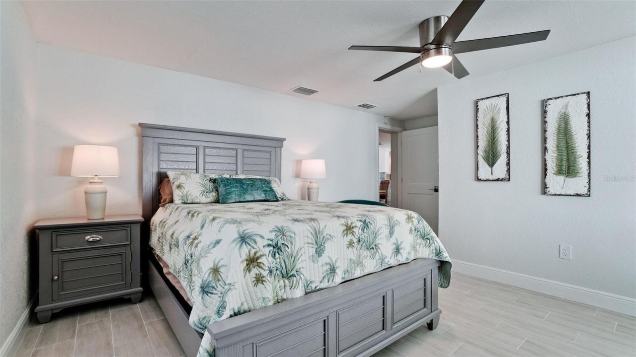 504 69th Street, Holmes Beach, FL 34217 Photo