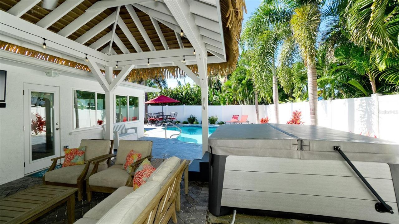 504 69th Street, Holmes Beach, FL 34217 Photo