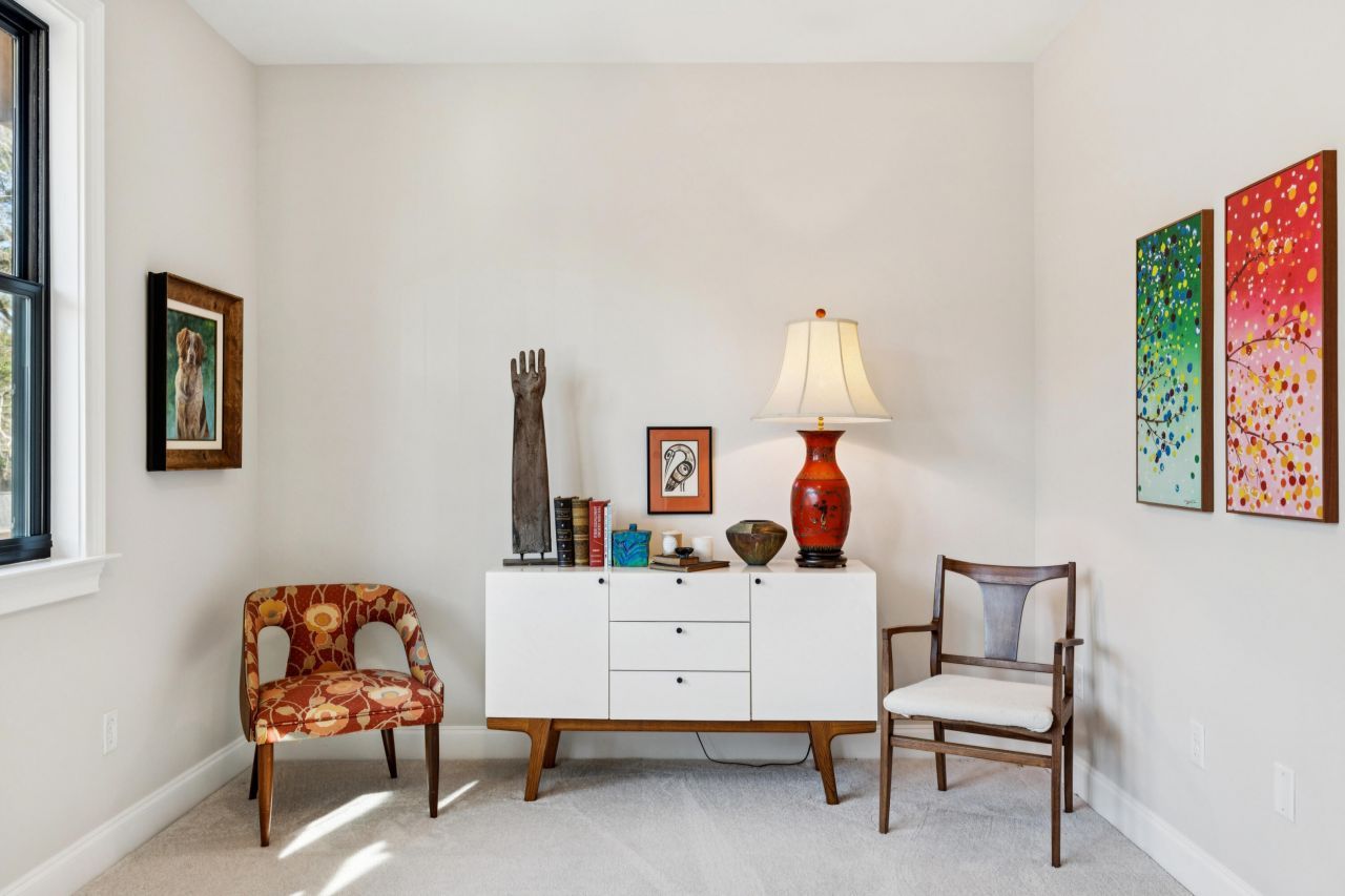 101 Classic Street Photo 23