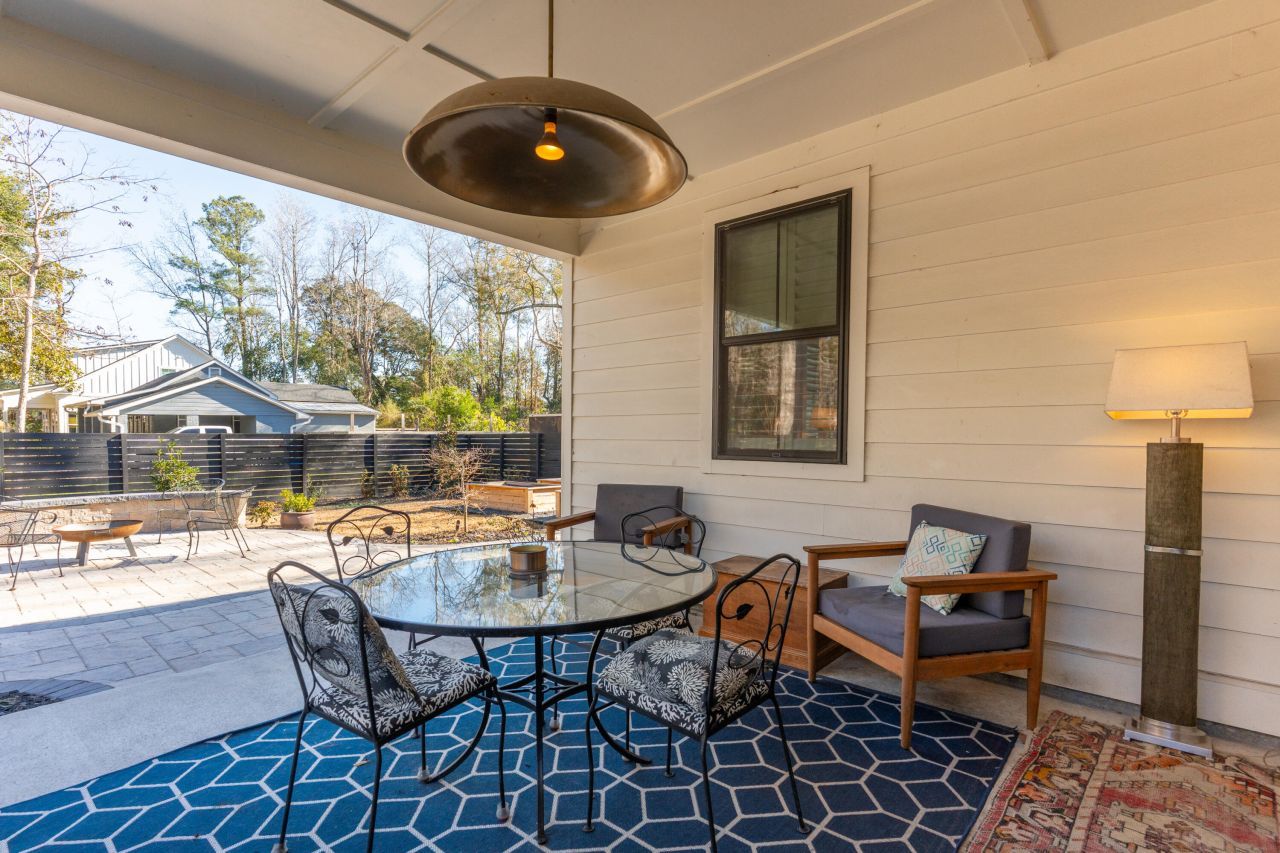 101 Classic Street Photo 28