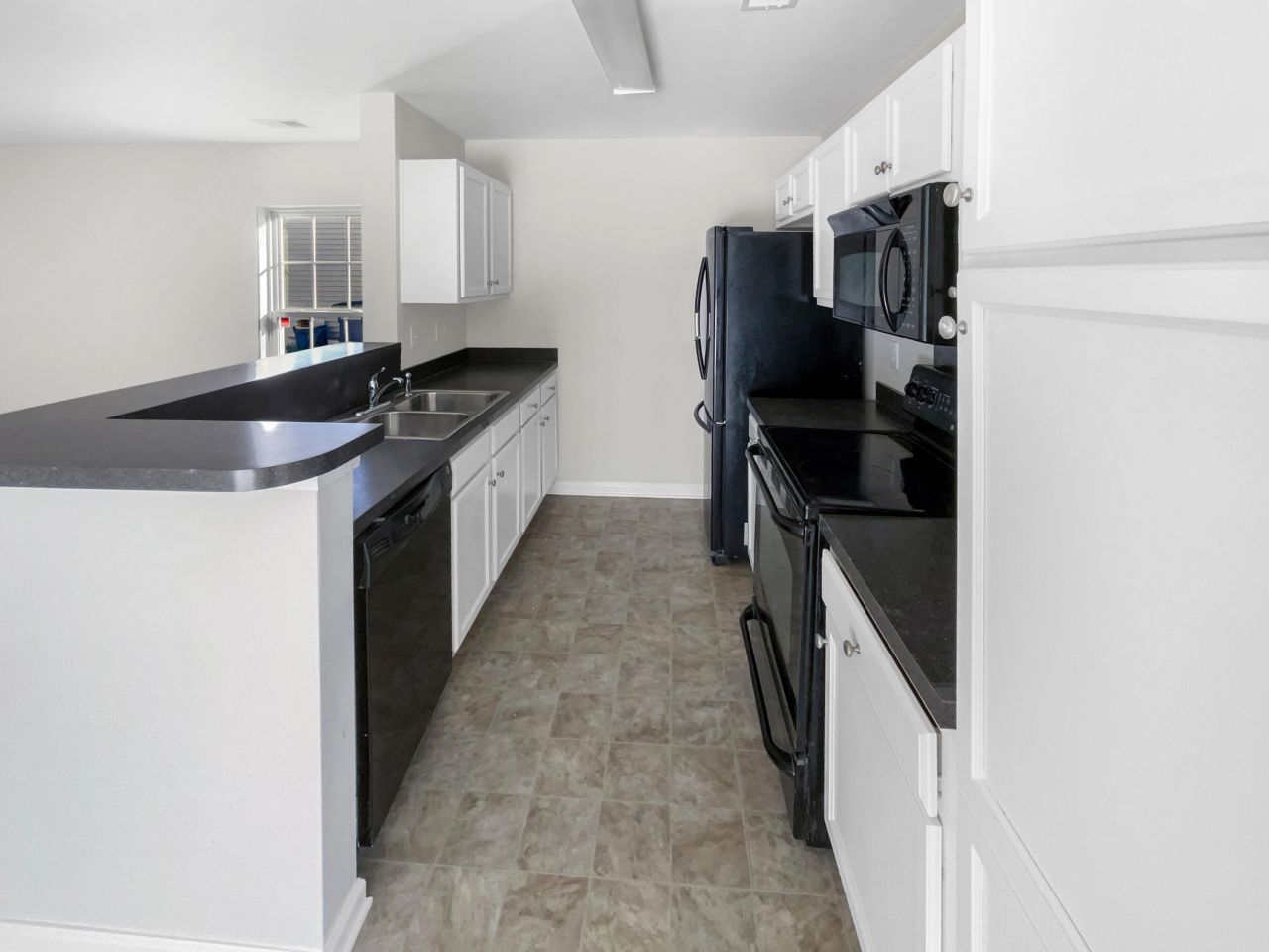 8737 Red Oak Drive Photo 12