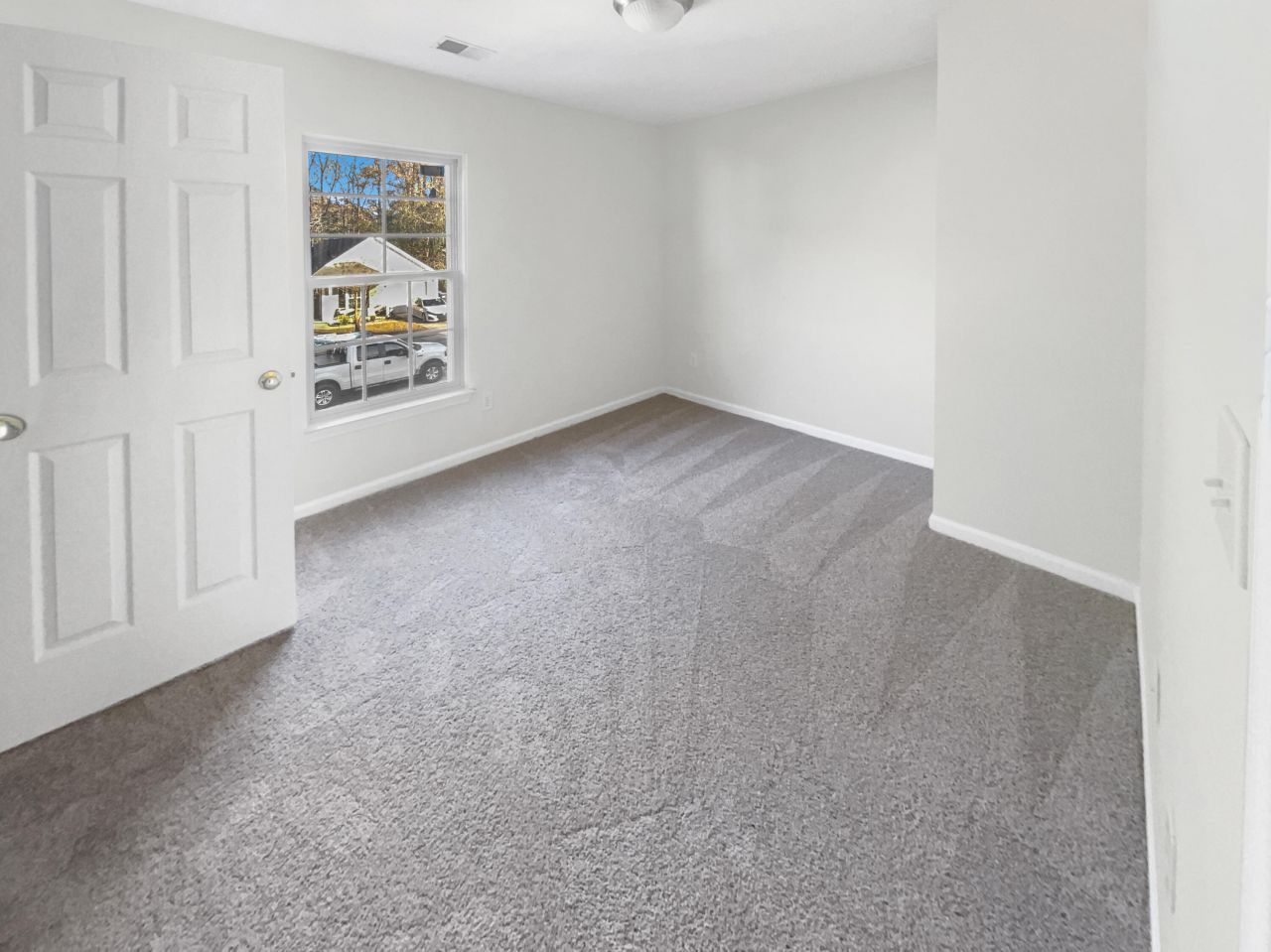 8737 Red Oak Drive Photo 19