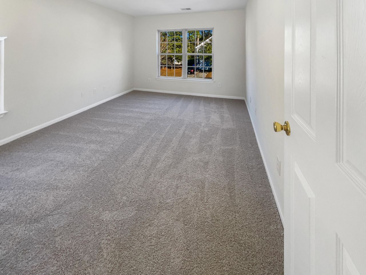 8737 Red Oak Drive Photo 21