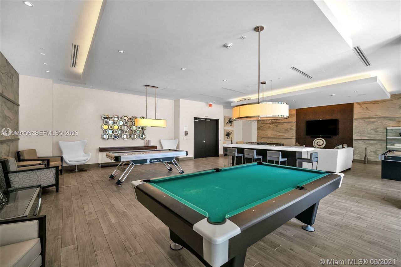 999 SW 1st Ave , Unit 2703, Miami, FL 33130 Photo