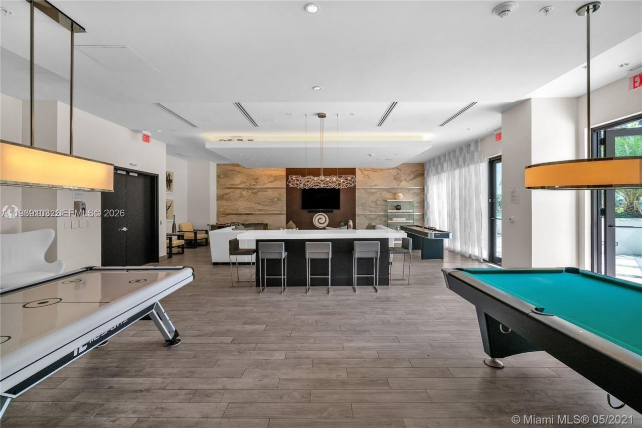 999 SW 1st Ave , Unit 2703, Miami, FL 33130 Photo