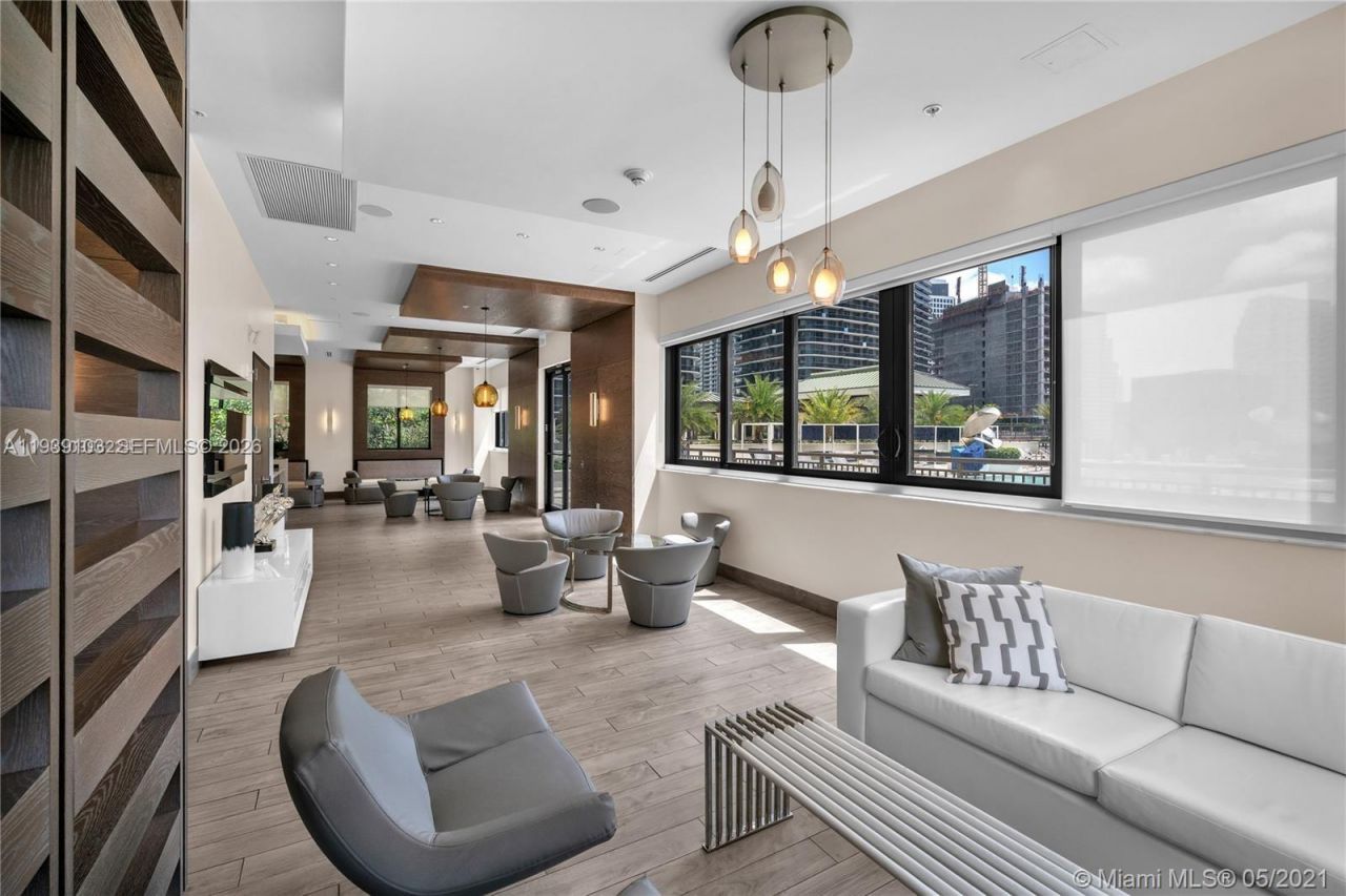 999 SW 1st Ave , Unit 2703, Miami, FL 33130 Photo