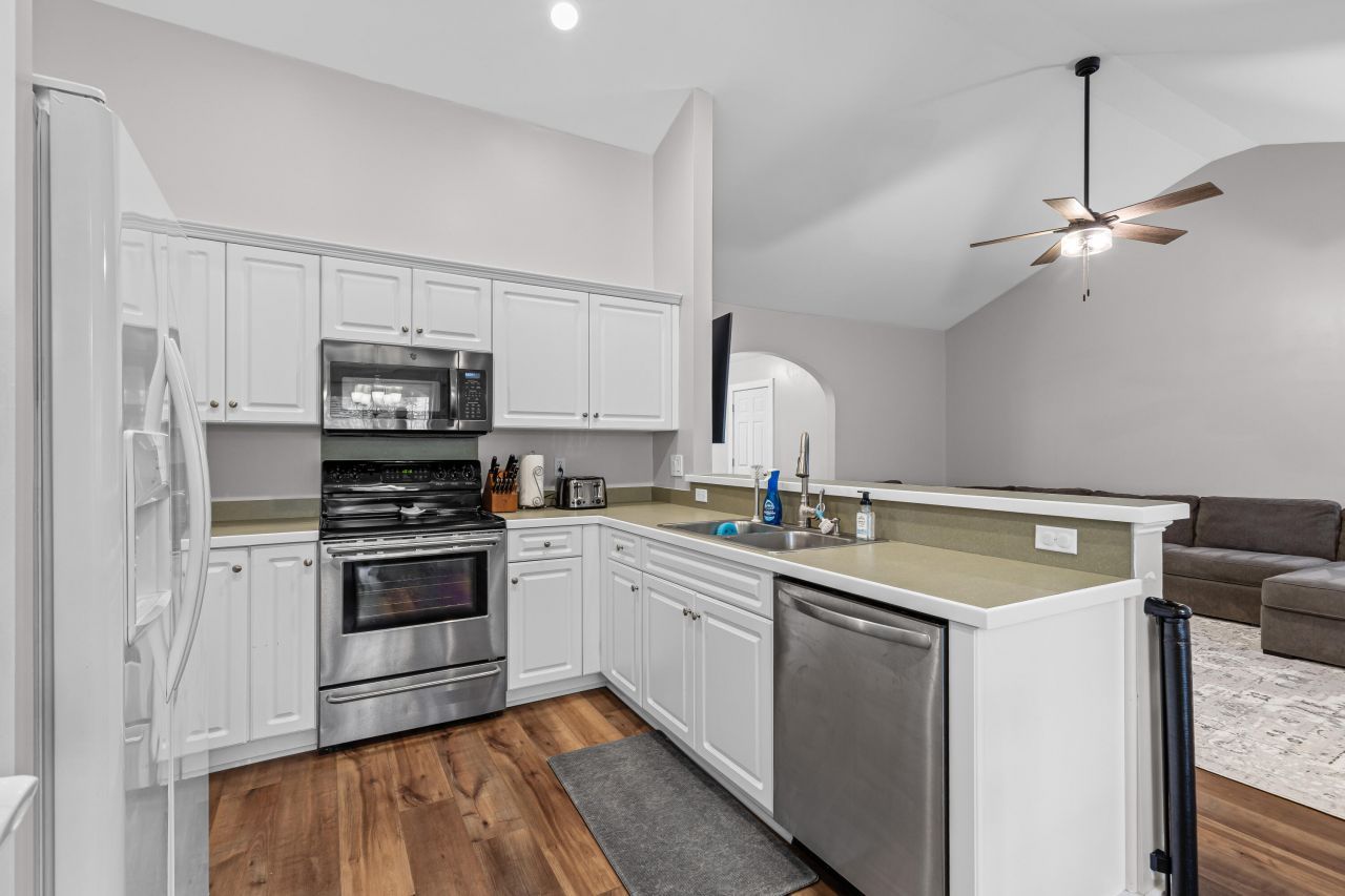 4833 Cherry Blossom Drive Photo 10