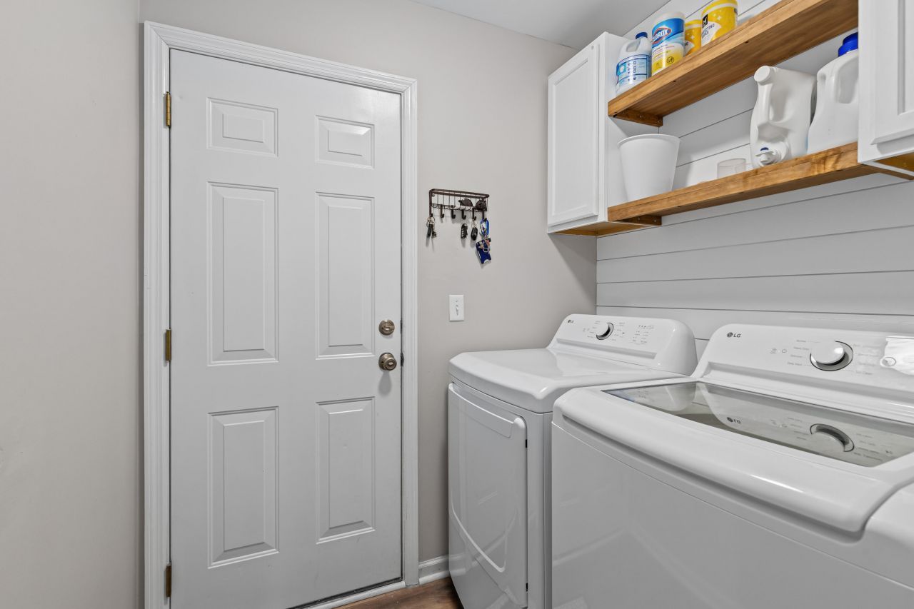 4833 Cherry Blossom Drive Photo 23