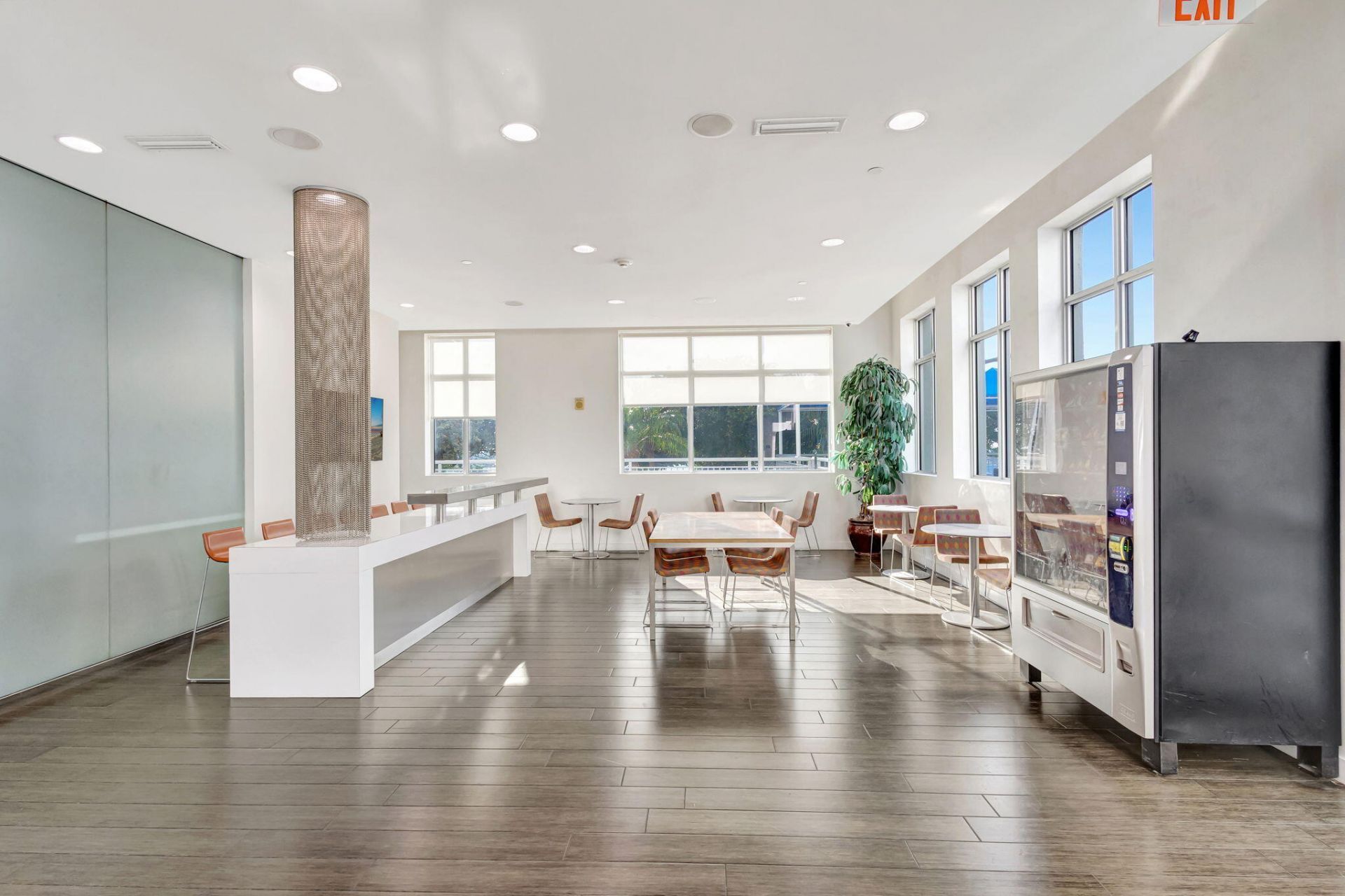 300 S Australian Avenue, Unit 1205, West Palm Beach, FL 33401 Photo