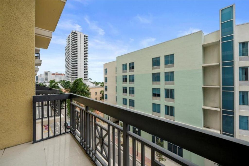 701 S Olive Avenue, Unit 311, West Palm Beach, FL 33401 Photo