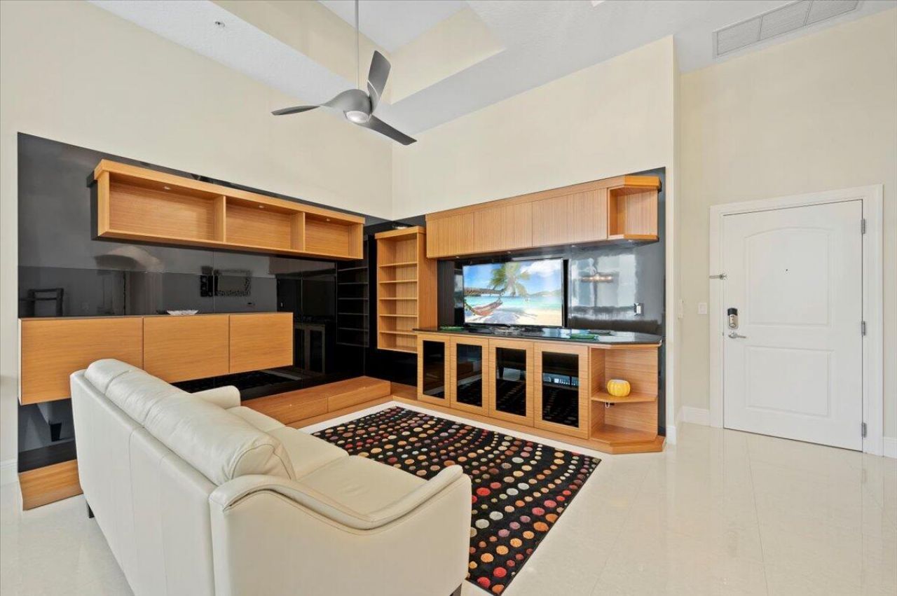 701 S Olive Avenue, Unit 311, West Palm Beach, FL 33401 Photo