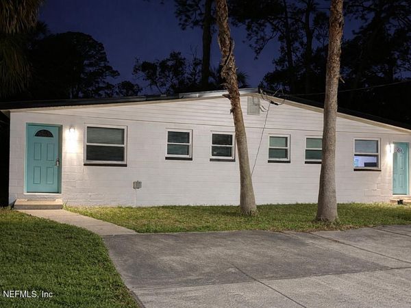 696 KESTNER Road, Atlantic Beach, FL 32233